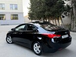 Hyundai Elantra-10