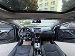 Hyundai Elantra-11