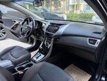 Hyundai Elantra-13
