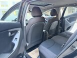 Hyundai Elantra-17