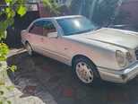 Mercedes E 220-9