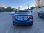 Hyundai Elantra-6
