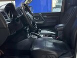 Mitsubishi Pajero-16