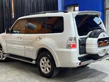 Mitsubishi Pajero-9