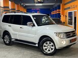 Mitsubishi Pajero-4