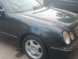 Mercedes E 280 4MATIC-1