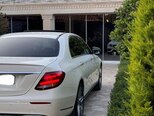Mercedes E 220 d-9