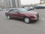 Mercedes E 200-5