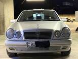 Mercedes E 240-3