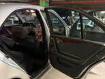 Mercedes E 240-16