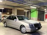 Mercedes E 240-2
