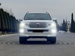Toyota Land Cruiser-5