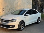 Volkswagen Polo-12
