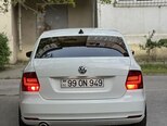 Volkswagen Polo-5