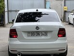 Volkswagen Polo-6