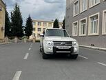 Mitsubishi Pajero-1