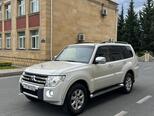 Mitsubishi Pajero-6