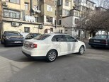 Volkswagen Jetta-5