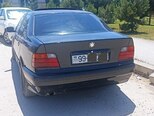 BMW 320-3