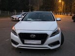 Hyundai Sonata-1