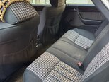 Mercedes E 200-8