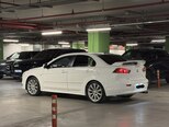 Mitsubishi Lancer-14