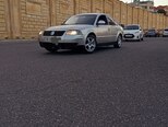 Volkswagen Passat-1