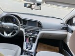 Hyundai Elantra-12