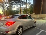 Hyundai Accent-13