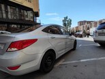 Hyundai Accent-5