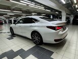 Lexus ES 300h-4