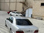Mercedes E 220-2