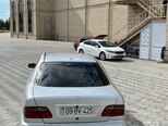 Mercedes E 220-4