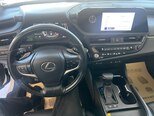 Lexus ES 300h-11