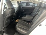 Lexus ES 300h-16