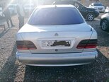 Mercedes E 200-4