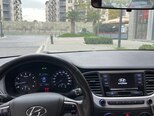 Hyundai Accent-12