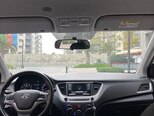Hyundai Accent-7