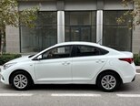 Hyundai Accent-2