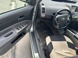 Toyota Prius-12