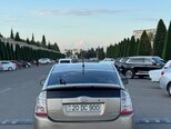 Toyota Prius-3