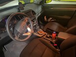 Hyundai Elantra-8