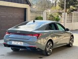 Hyundai Elantra-11