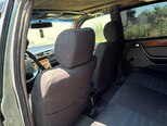 Mercedes 250 D-10