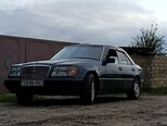 Mercedes 250 D-1