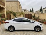 Hyundai Elantra-3