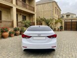 Hyundai Elantra-2