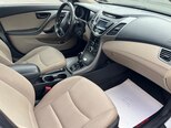 Hyundai Elantra-8