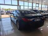 Hyundai Sonata-4