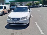 Hyundai Elantra-1